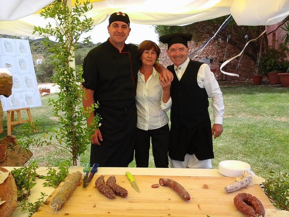 Hotel Ristorante La Tana Di Li Mazzoni Trinità dʼAgultu 外观 照片